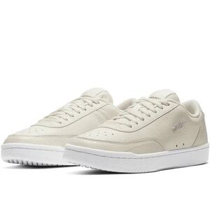 Woman’s Nike Court Vintage Premium Women's Shoe